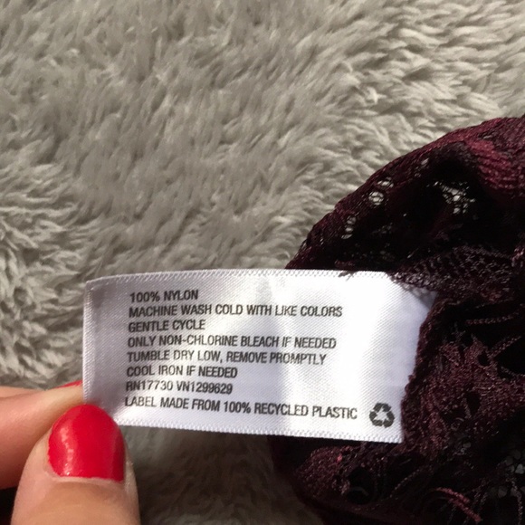 NWOT Sheer, Lace Maroon Top - Picture 6 of 6